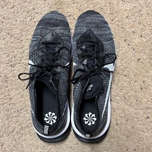 Nike Men's Black and White Knit Sneakers